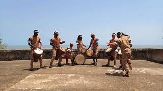 Les Percussions de Kouroussa [upl. by Ahserak602]