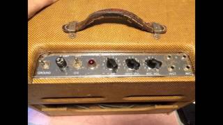 1959 Fender Tweed Deluxe 5E3 Demo [upl. by Mischa886]