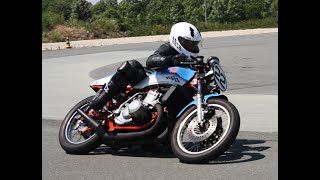 Historic racing with Suzuki GT 750 three cylinder two stroke sound [upl. by Ingrim]