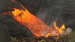 ハワイ・キラウエア火山の溶岩流  Kīlauea [upl. by Grissel]