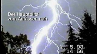 Gewitter mit starken Erdblitzen und einem Naheinschlag [upl. by Rasecoiluj]