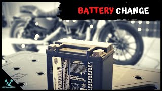 Harley Davidson Iron 883 battery change DIY [upl. by Eelrahs900]