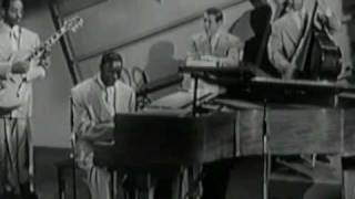 Nat King COLE amp His Trio quot Route 66 quot [upl. by Ahidam770]