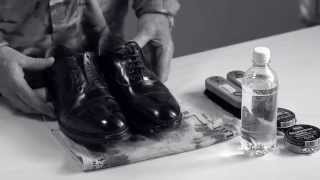 THE PERFECT GUARDSMAN SHOE SHINE [upl. by Acul]