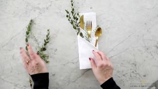 Simple and elegant napkin foldning [upl. by Og88]