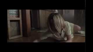 Annabelle trailer oficial español [upl. by Lenrad]