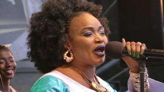 Oumou Sangaré  Kounadia  LIVE at Afrikafestival Hertme 2017 [upl. by Nnylirej]