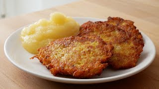 Kartoffelpuffer mit Apfelmus Rezept  Potato Pancakes with Applesauce Recipe  ENG SUBS [upl. by Carma]